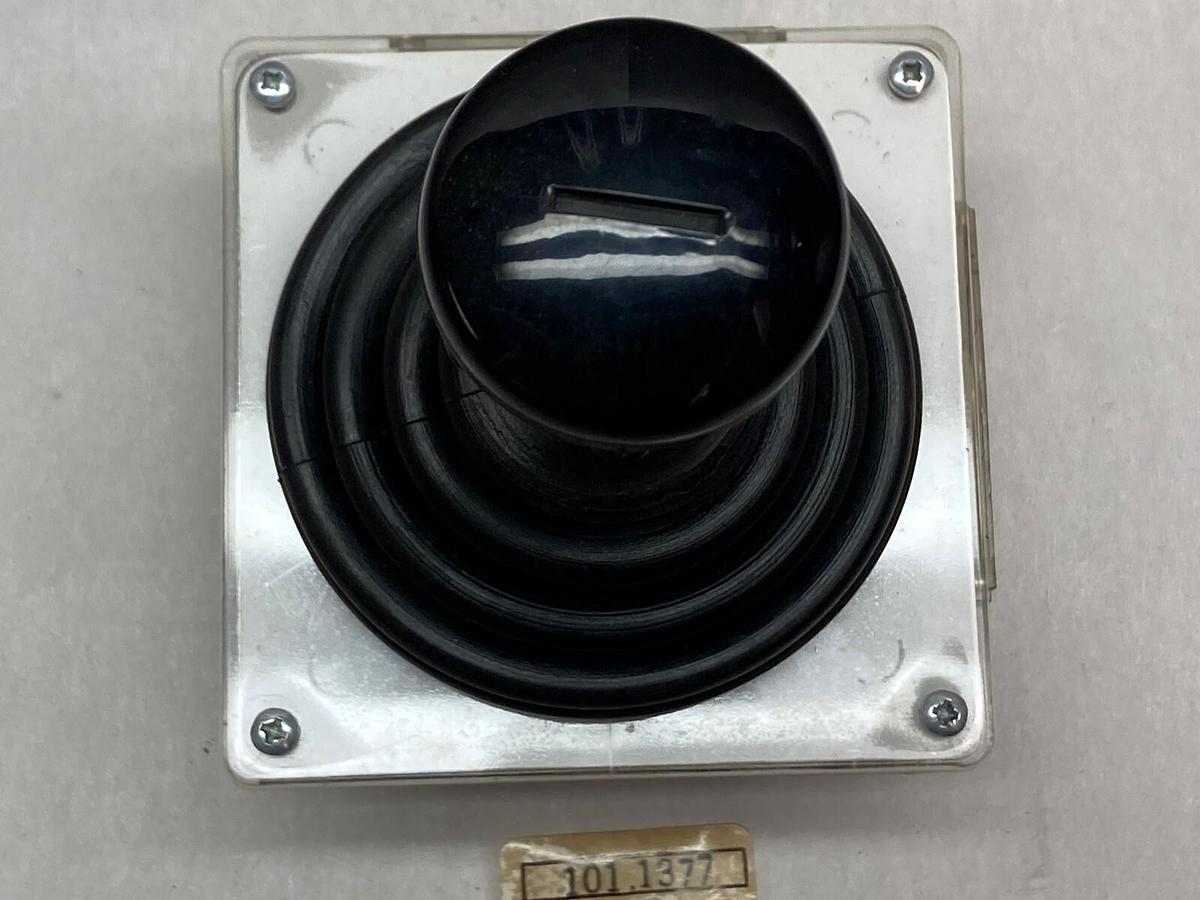 J.R. Merritt,101.1377,Joystick