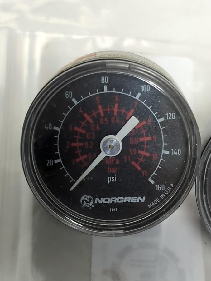 Used NORGREN,0-160,PRESSURE GAUGE 0-160PSI 0-11 BAR LOT OF 3 PRE-OWNED