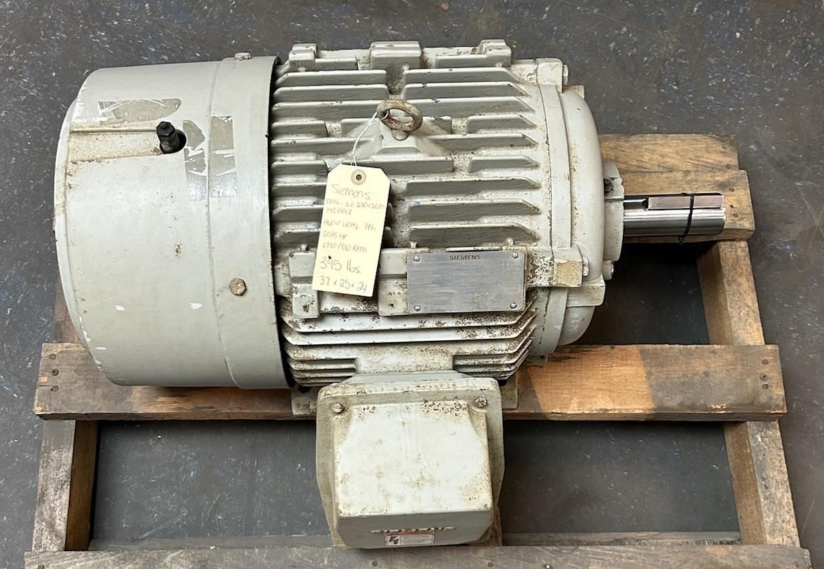 Used SIEMENS,1LE23012CM140AA3,DUAL SPEED MOTOR 20/5HP 460V 1770/880RPM 3PH 284T FRAME
