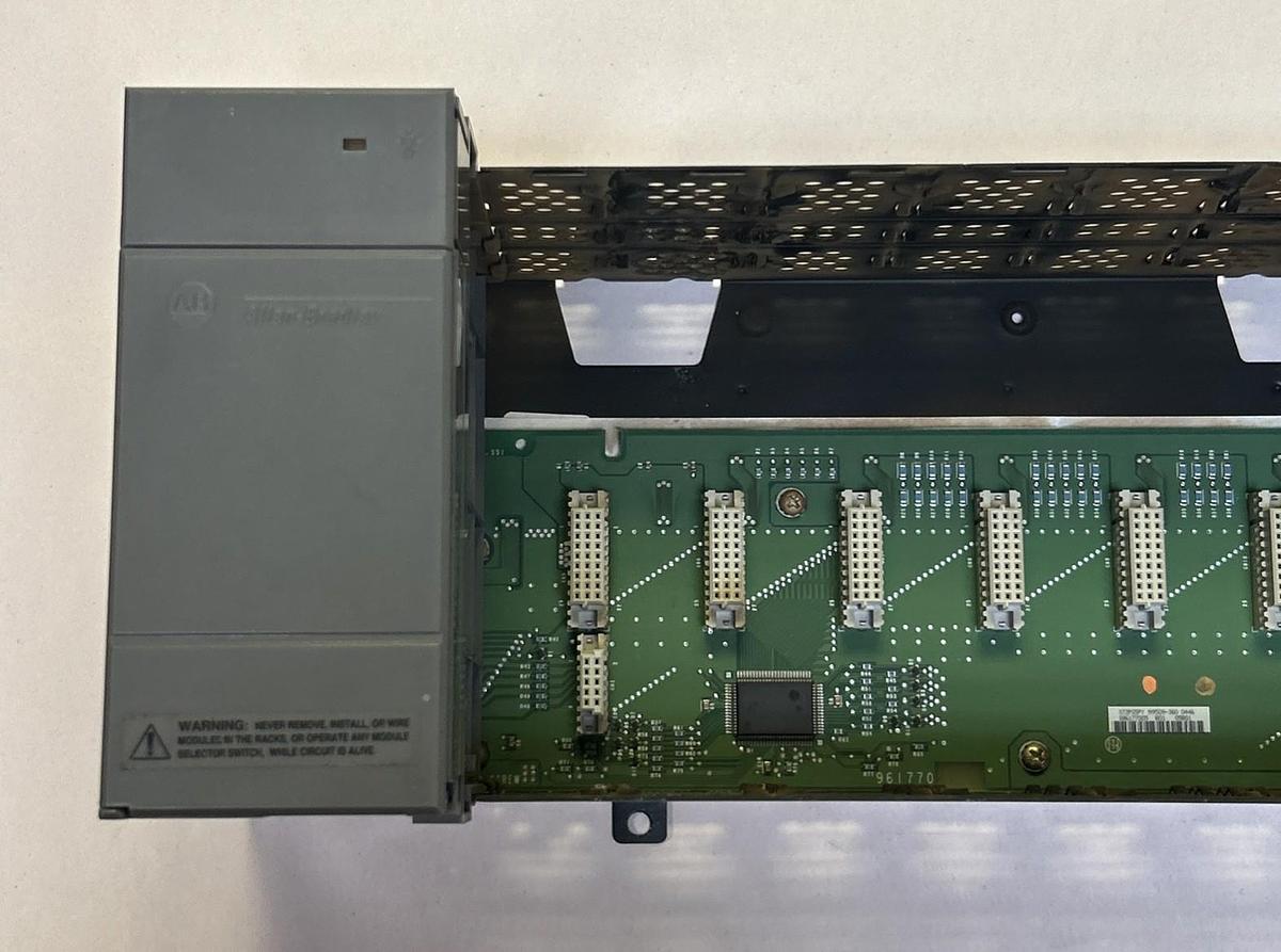 Used ALLEN BRADLEY,1746-A7,PLC 7 SLOT RACK W/ 1746-P1 POWER SUPPLY