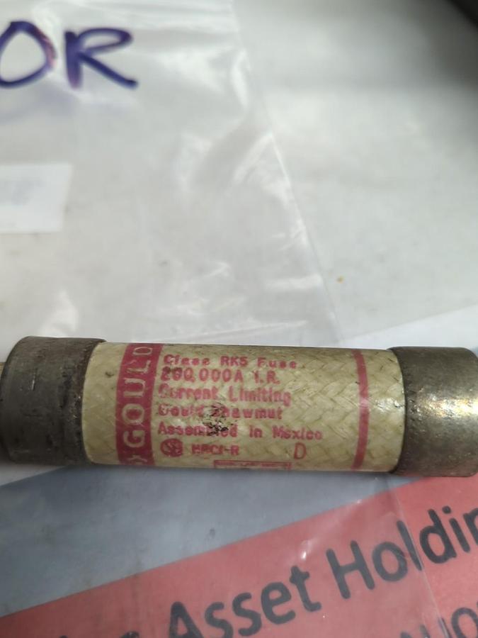 Used GOULD SHAWMUT,TR80R,TRI-ONIC FUSE 80 AMP LOT OF 2 PRE-OWNED