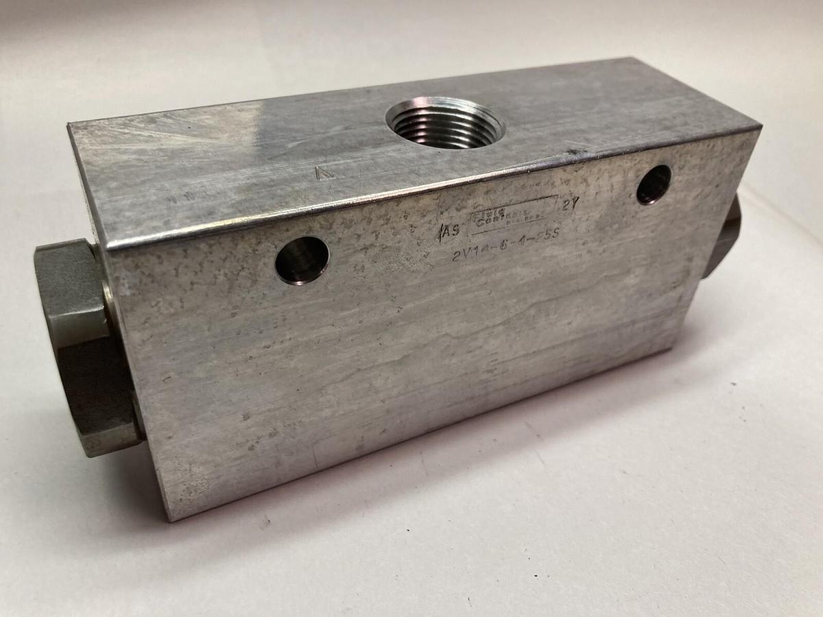 Used Fluid Controls,2V14-6-4-25S,Flow Divider/Combiner Valve
