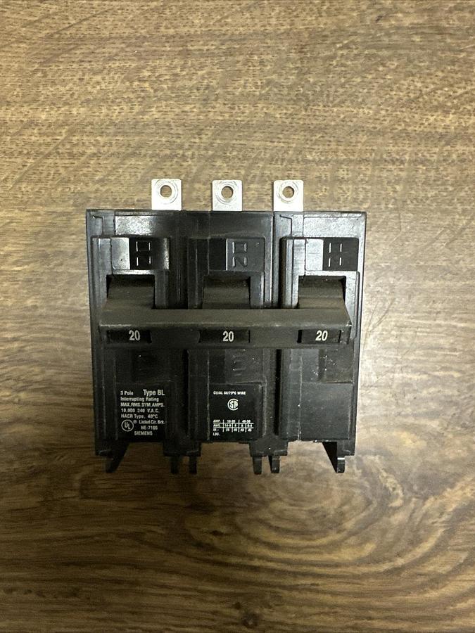 Used Siemens,B320,20Amp Bolt On Circuit Breaker