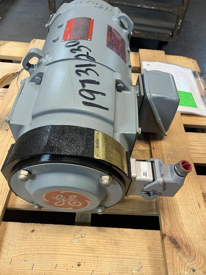 Used GE,5CD153BA001B001,KINAMATIC DC MOTOR 2HP 850/1700RPM 500VDC CD219AT