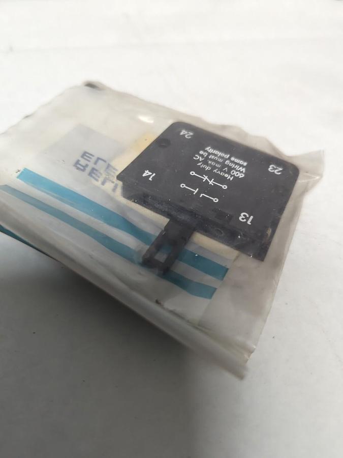 RELIANCE ELECTRIC,78098-50B,COIL CONTROL CONTACT 600V NOS