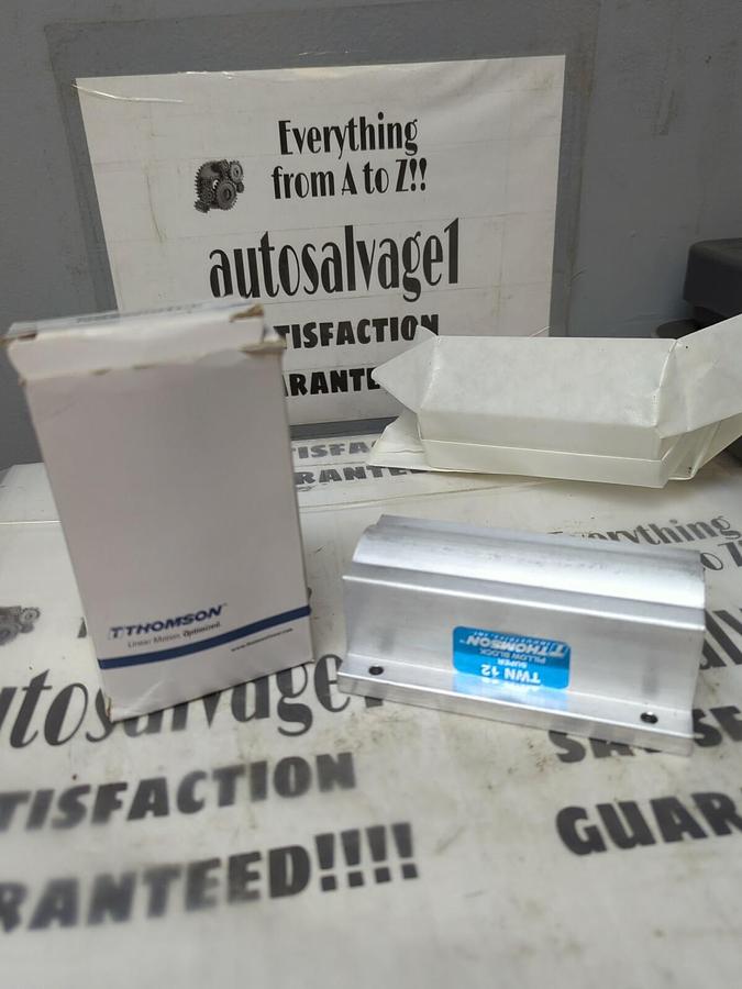 THOMSON,TWN12,LINEAR PILLOW BLOCK BEARING 3/8 INCGH SHAFT NOS