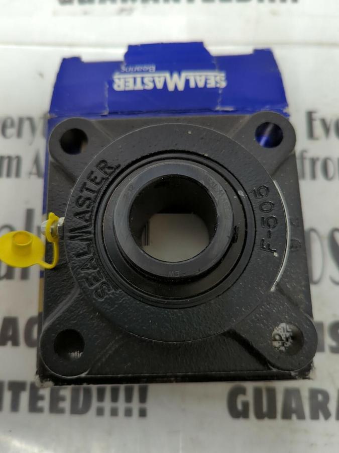 SEALMASTER,SF-18,FLANGE MOUNT BEARING 4-BOLT BASE 1-1/8 INCH BORE NOS