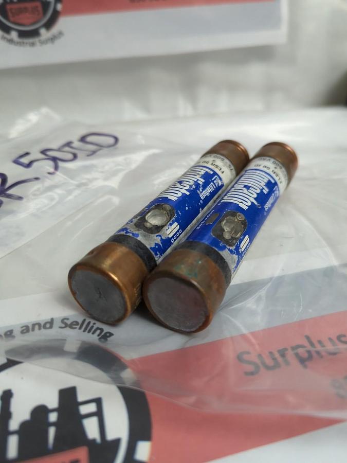 Used LITTELFUSE,FLSR50ID,INDICATOR 50 AMP FUSE LOT OF 2 PRE-OWNED