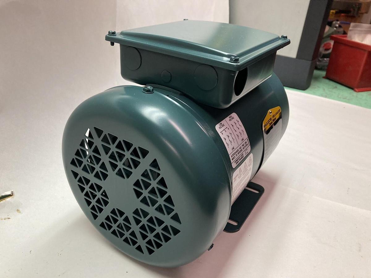 Baldor,CEUHM3546,Inverter Motor 1HP 1760 RPM 230/460V 56C Frame