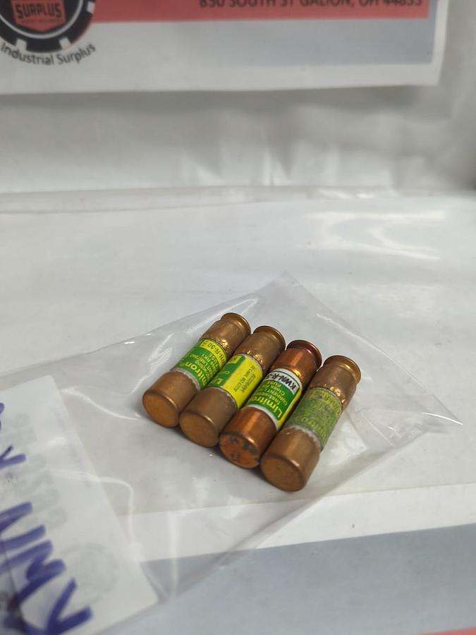 Used COOPER BUSSMANN,KWN-R-30,LIMITRON 30 AMP FUSE LOT OF 4 PRE-OWNED