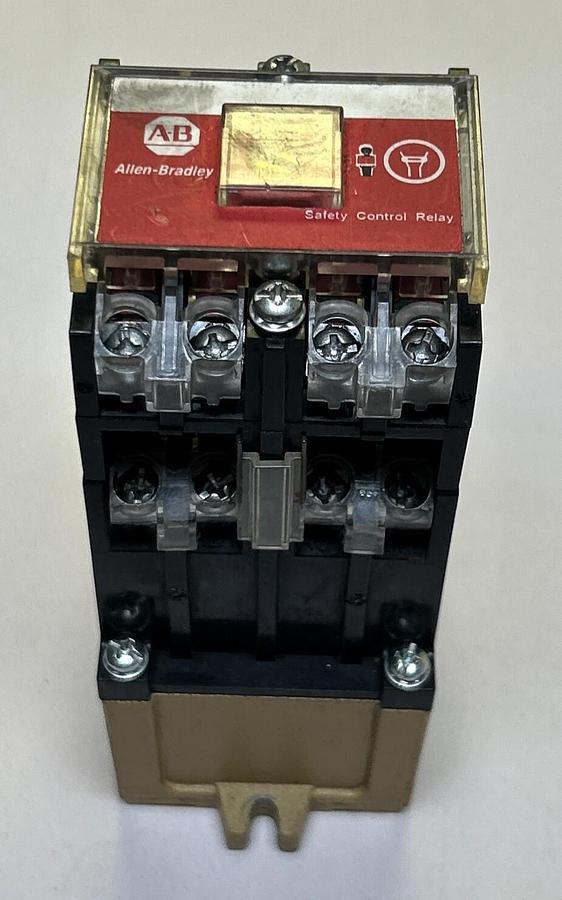 Used ALLEN BRADLEY,700S-P710A1,SAFETY CONTROL RELAY