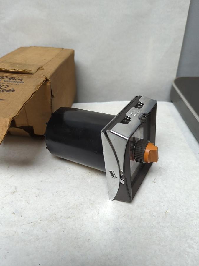 EAGLE SIGNAL CONTROLS,HG100,FLEXOPULSE MODULE TIMER 0-150 MIN NOS