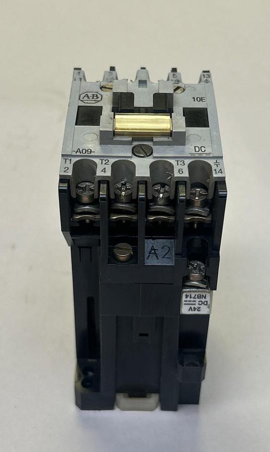 Used ALLEN BRADLEY,100-A09NZ*3,CONTACTOR