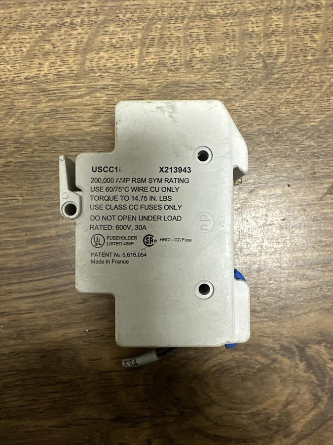 Used Feraz-Shawmut,001,30A 1 Pole Fuse Holder