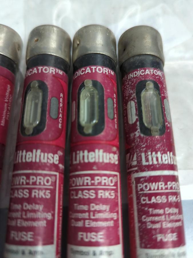Used LITTELFUSE,IDSR30,INDICATOR 30 AMP FUSE LOT OF 4 PRE-OWNED
