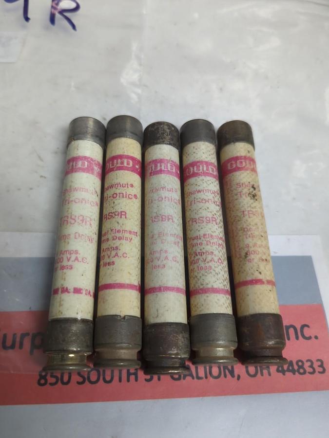 Used GOULD SHAWMUT,TRS9R,TRI-ONIC 9 AMP FUSE LOT OF 5 PRE-OWNED