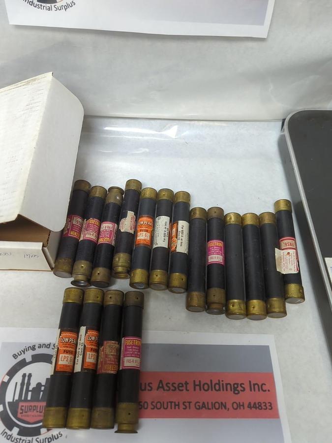 Used COOPER BUSSMANN,FRS-R-6-1/4,FUSETRON 6-1/4 AMP FUSE LOT OF 17 PRE-OWNED