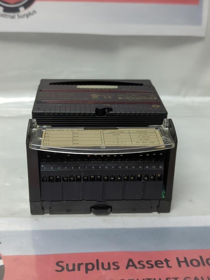 Used GE FANUC,IC200ALG240-JE,ANALOG INPUT MODULE WITH IC200CHS002L I/O CARRIER