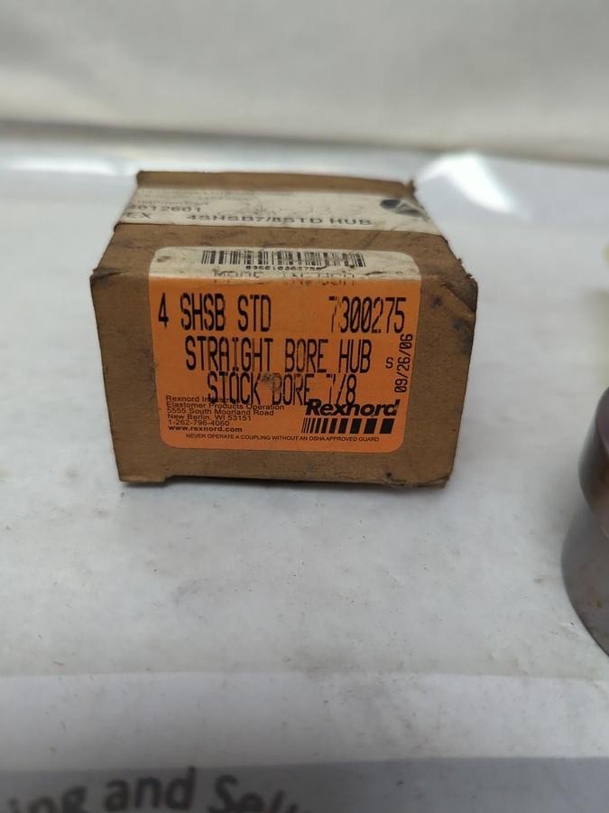 REXNORD,7300275,4SHSB STD STRAIGHT BORE HUB STOCK BORE 7/8" NOS