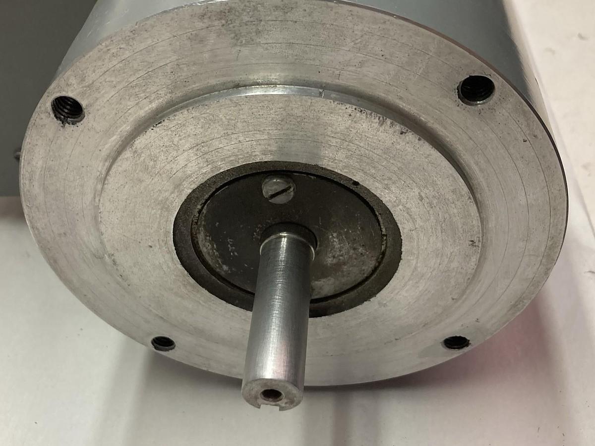 Used Dynamatic,M1-400003-5023-WE,AC Motor 3300RPM Type P Frame M564S 1/2Hp 230/460V