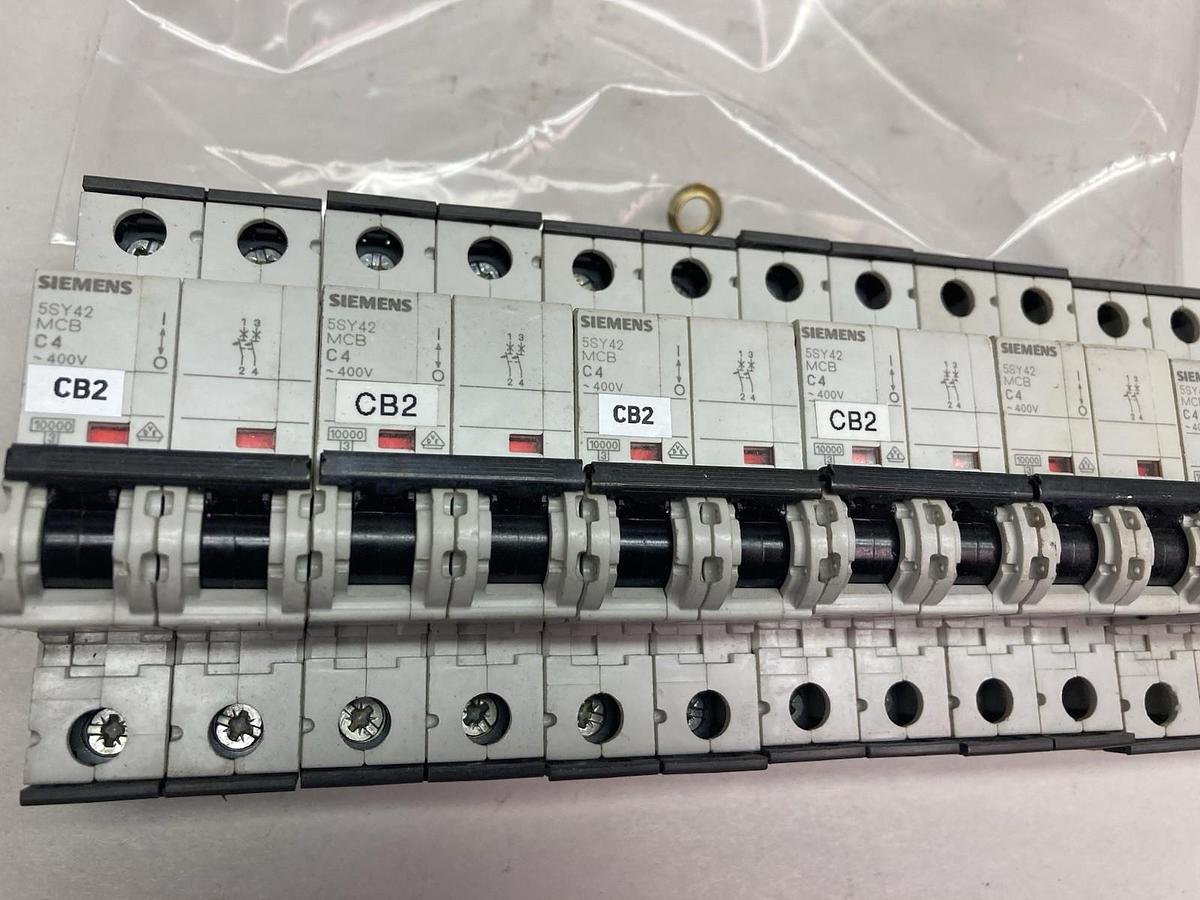 Used Siemens,5SY4204-7,Circuit Breaker 400V 35kA LOT OF 8