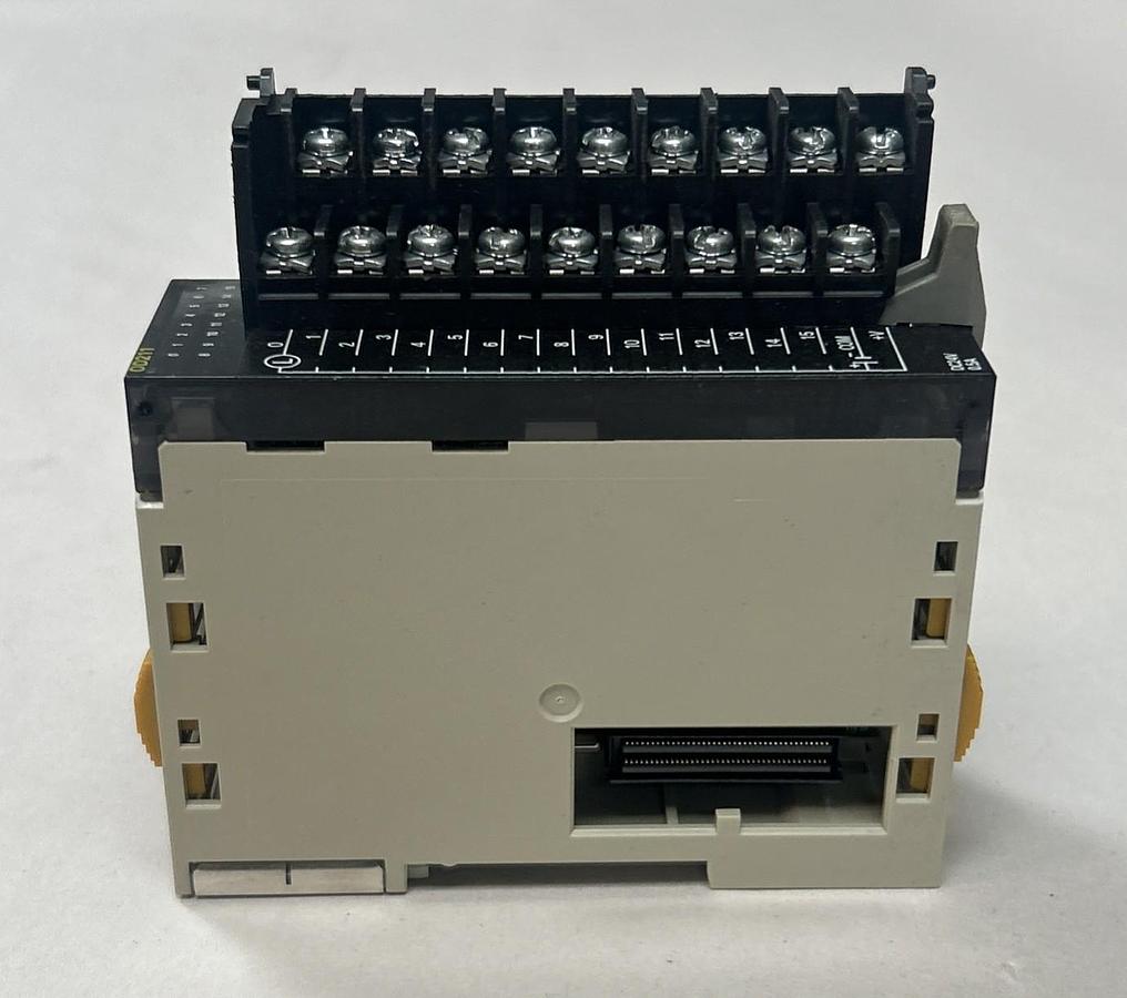 Used OMRON,CJ1W-0D211,OUTPUT MODULE