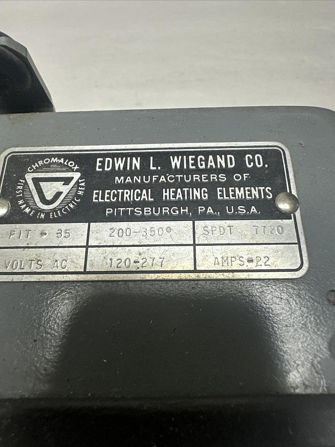 Chromalox,SPDT 7720,PIT-35 200-350 Degree Thermostat NEW