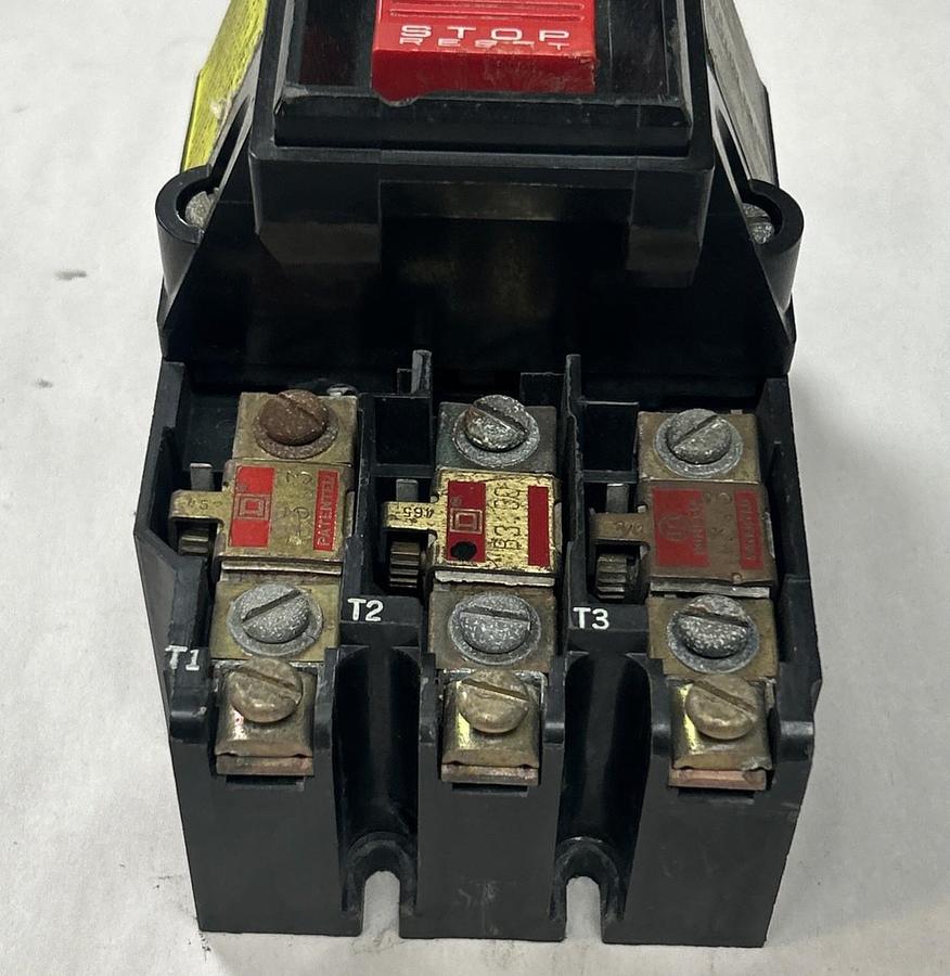 Used SQUARE D,2510MBG22,MANUAL MOTOR STARTER SIZE M-0 200/230VAC 3PH 3HP