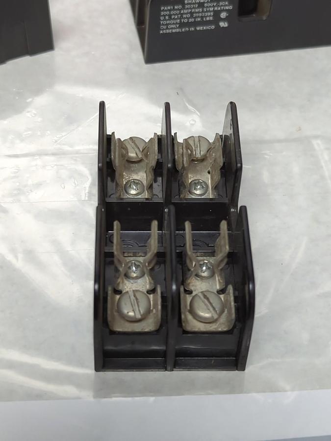 Used GOULD SHAWMUT,30312,FUSE HOLDER 600V-30A LOT OF 3 PRE-OWNED