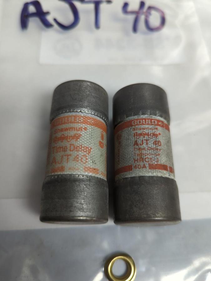 Used GOULD SHAWMUT,AJT-40,AMP-TRAP 40 AMP FUSE LOT OF 2 PRE-OWNED