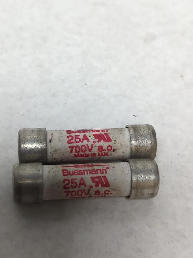 Used COOPER BUSSMANN,FWP-25A14F,FUSES 25 AMP LOT OF 2 PRE-OWNED