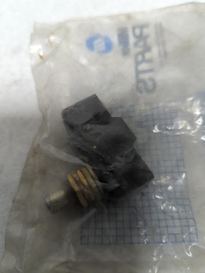 MILLER PARTS,011758,SWITCH LIM 15 AMP 125 V NEW
