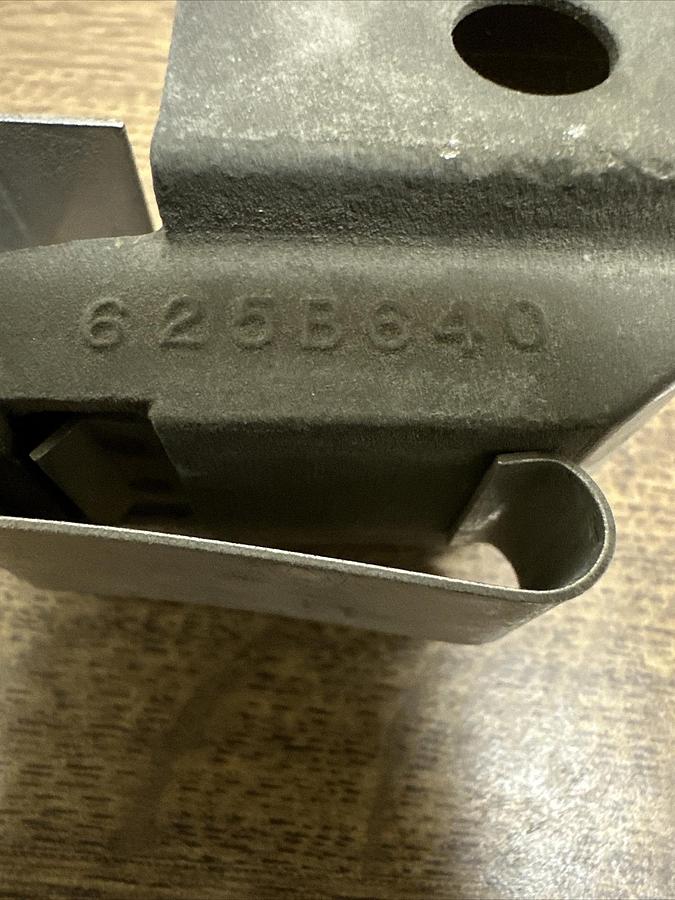 General Electric,625B640,Brush Holder wSprings