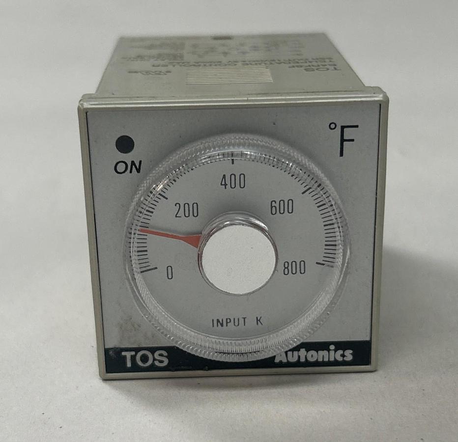 Used AUTONICS,B4RK8F,TEMPERATURE CONTROLLER 0-800F