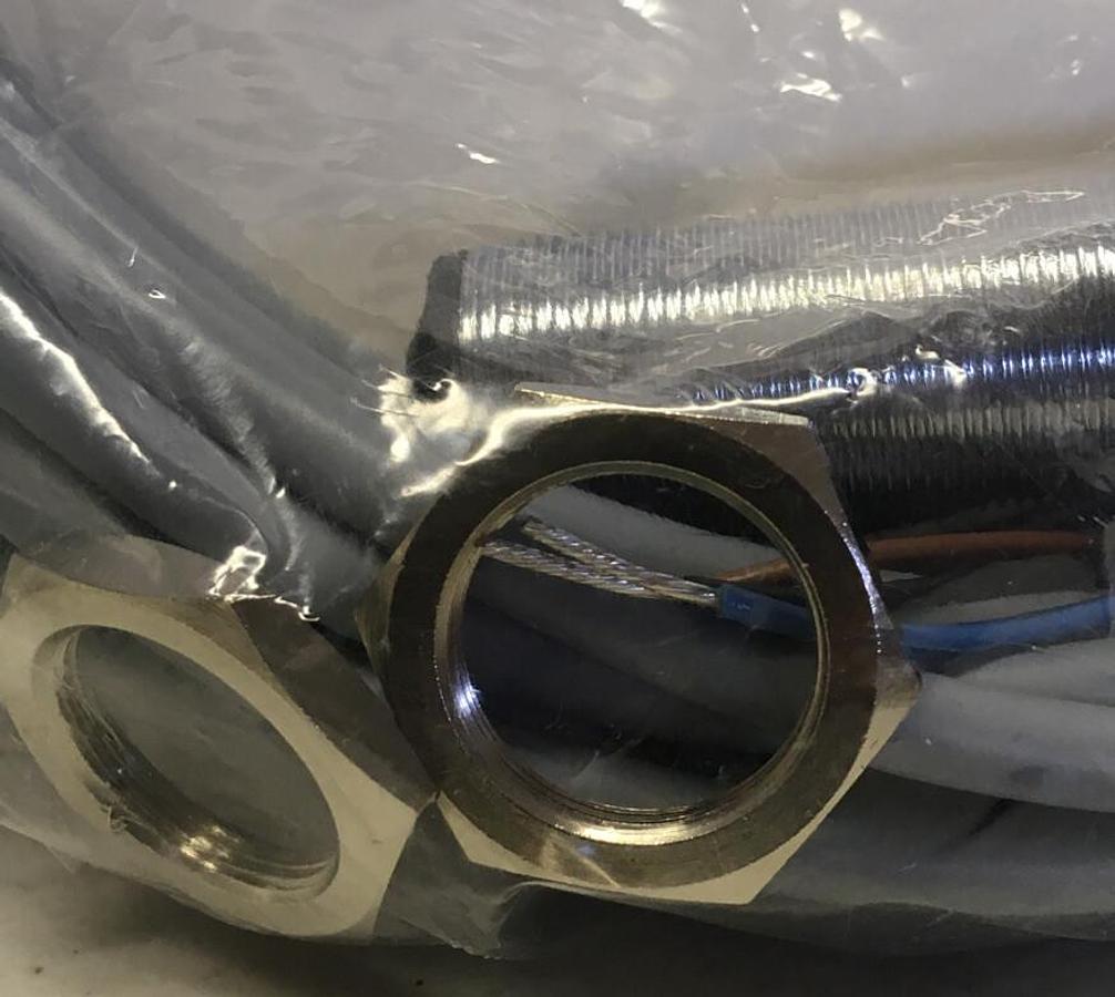 Turck,B1 5-G18-AP6X 7M,Proximity Sensor LOT OF 2