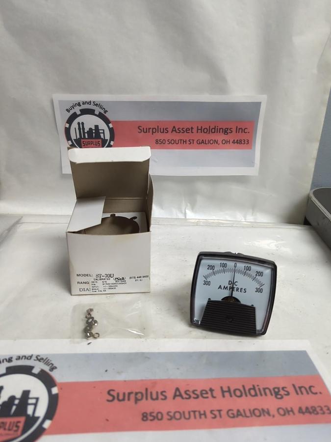 PC.S,ST70DC100MVU300ADC,PRESSURE GAUGE -300-0-*300 DC AMPERES NOS