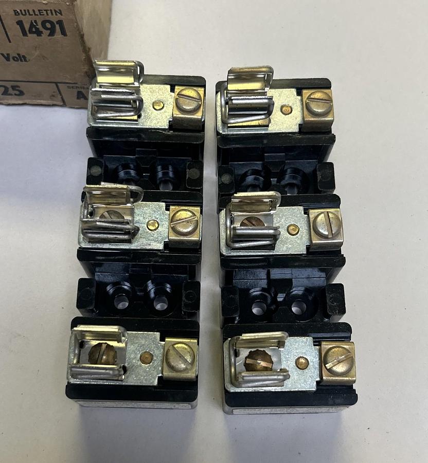 ALLEN BRADLEY,1491-N125,FUSE BLOCK 1-30A 250V 3P LOT OF 2 NOS