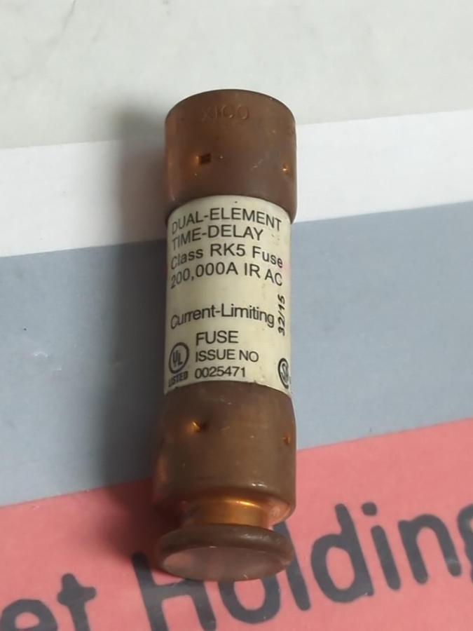 Used FERRAZ SHAWMUT,TR15R,TRI-ONIC 15 AMP FUSE LOT OF 4 PRE-OWNED