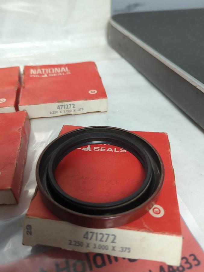 FEDERAL MOGUL,471272,OIL SEAL 2.25X3X.375 INCH LOT OF 6 NOS
