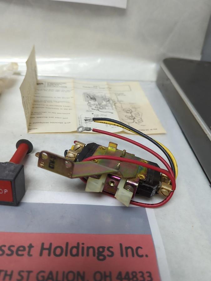 SYLVANIA,KTM-3,START-STOP PUSH BUTTON KIT FOR TM STARTER NOS