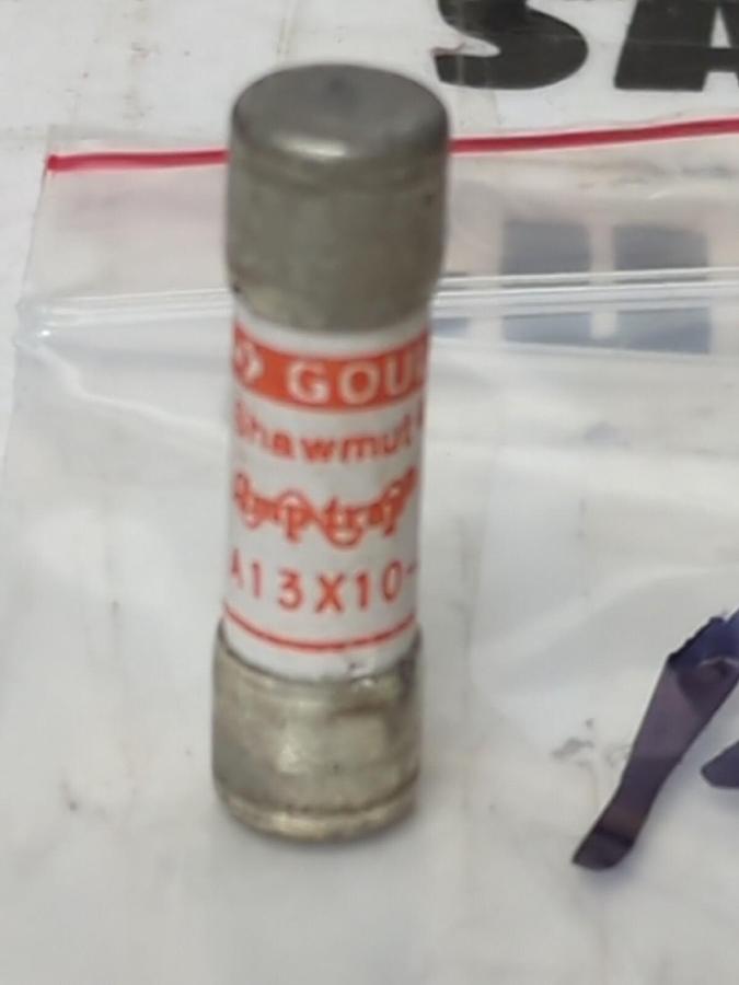 FERRAZ SHAWMUT,A13X10-2,AMP-TRAP FUSES LOT OF 32 NOS