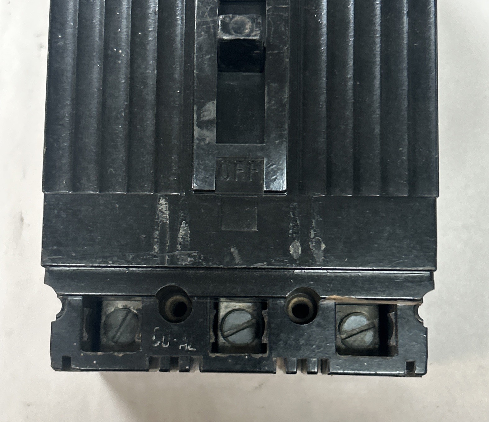 Used GENERAL ELECTRIC,TE132070,CIRCUIT BREAKER 70A 240V 3P