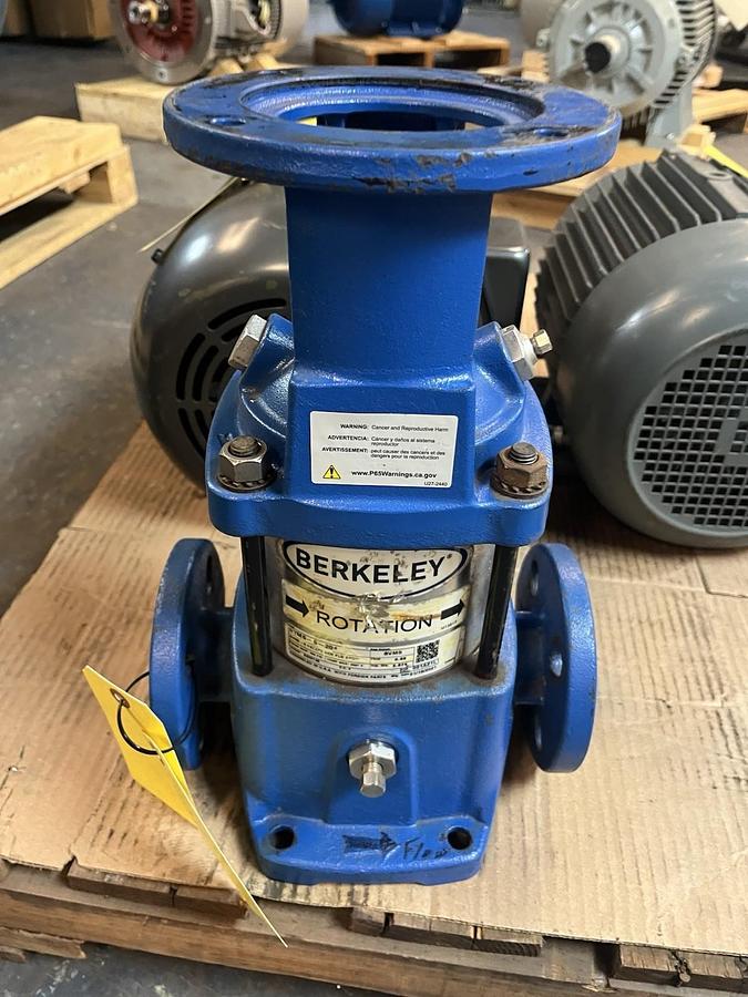 Used BERKELEY,BVM5-5-204,VERTICAL MULTI STAGE CENTRIFUGAL PUMP 1.25" FLANGES