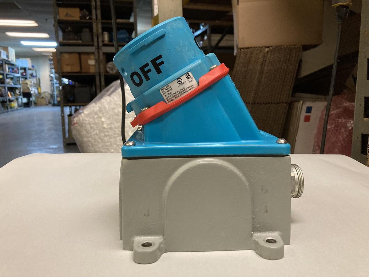 Used Meltric,33-68047 DS60,60A Disconnect Switch Recepticale