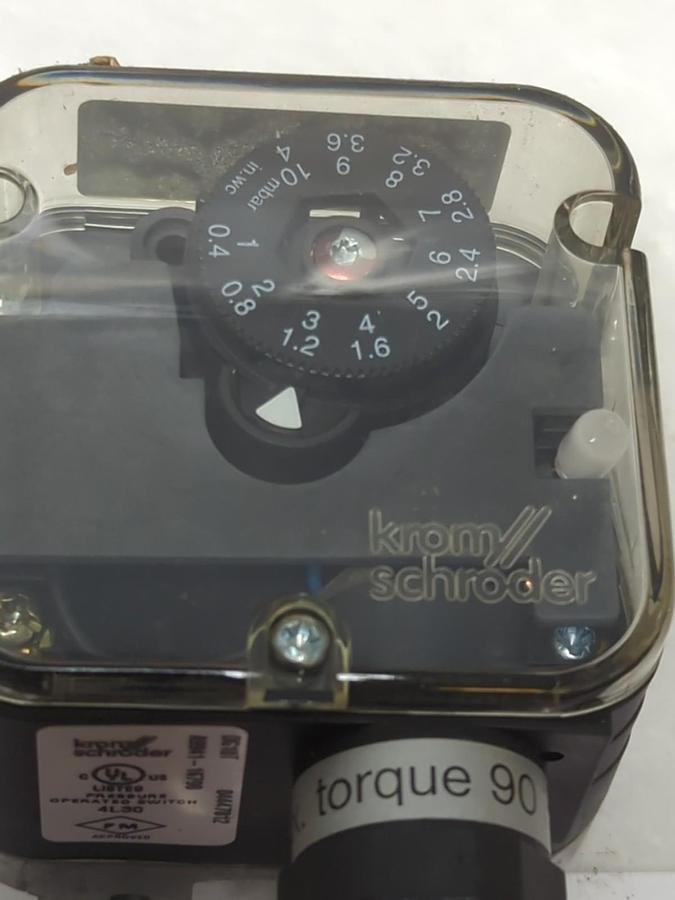 KROM SHRODER,DG10T/84447812,PRESSURE SWITCH 0.4-4 IN WC NOS