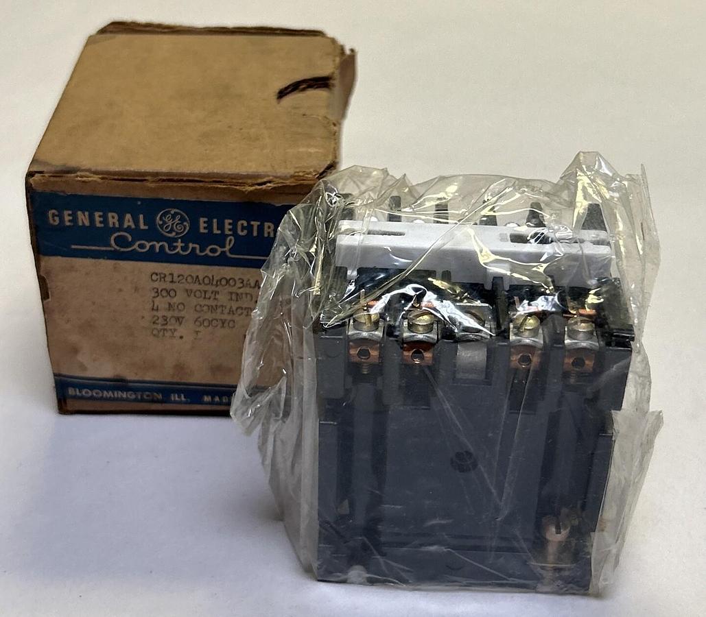 GENERAL ELECTRIC,CR120A04003AA,CONTROL RELAY NEW