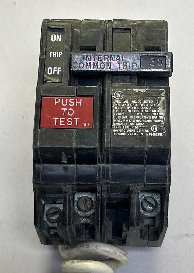 Used GENERAL ELECTRIC,THQL2130GF1,GROUND FAULT CIRCUIT BREAKER 30A 120/240V 2P