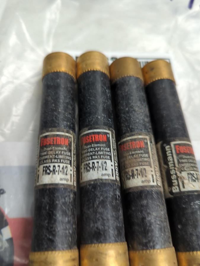 Used COOPER BUSSMANN,FRS-R-7-1/2,FUSETRON 7-1/2 AMP FUSE LOT OF 4 PRE-OWNED