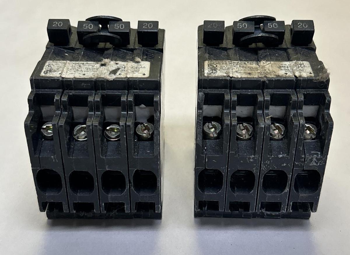 Used SIEMENS,Q22050CT,CIRCUIT BREAKER 20A-50A 120/240V 4P LOT OF 2