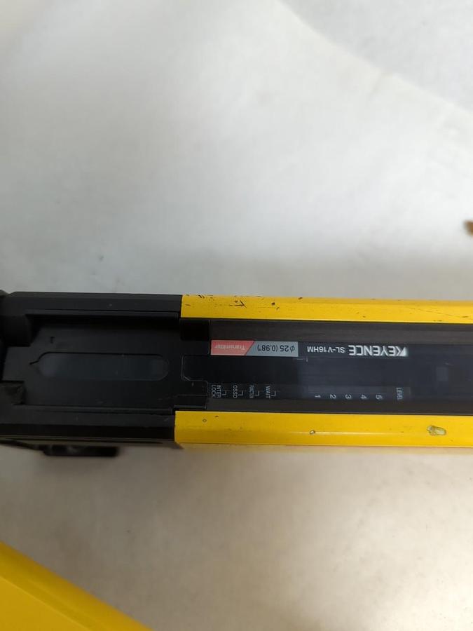 Used KEYENCE,SL-V44HM-T/SL-V16HM-T,SAFETY LIGHT CURTAIN TRANSMITTER PAIR PRE-OWNED